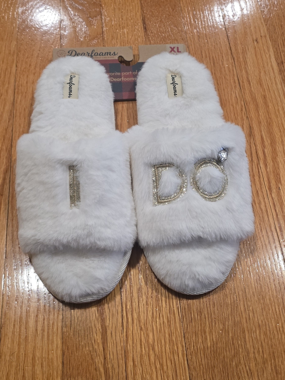 dearfoams White Faux Fur Bridal Slide Slippers with Gold 'I DO' Accents Size 11